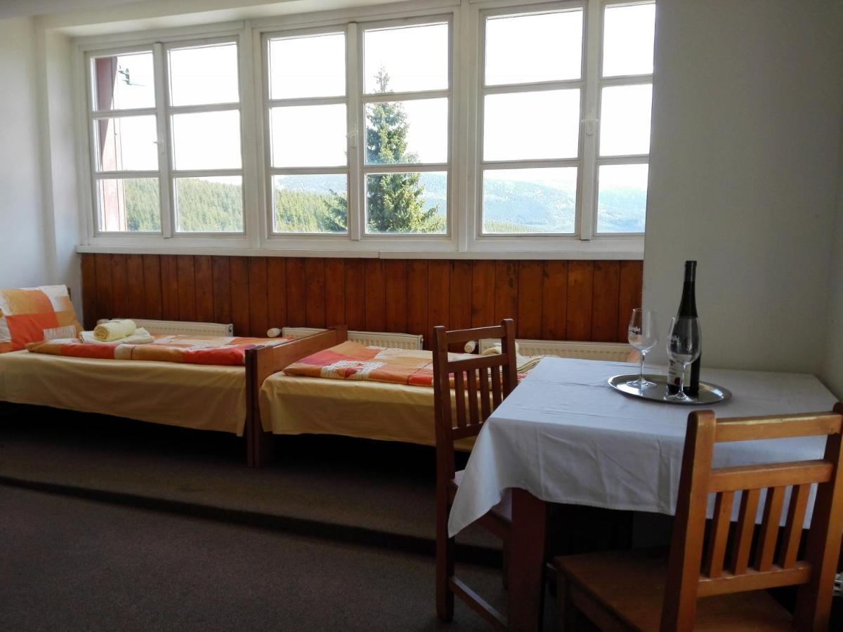 Horska Chata Sedmidoli Hotel Špindlerŭv Mlýn Buitenkant foto