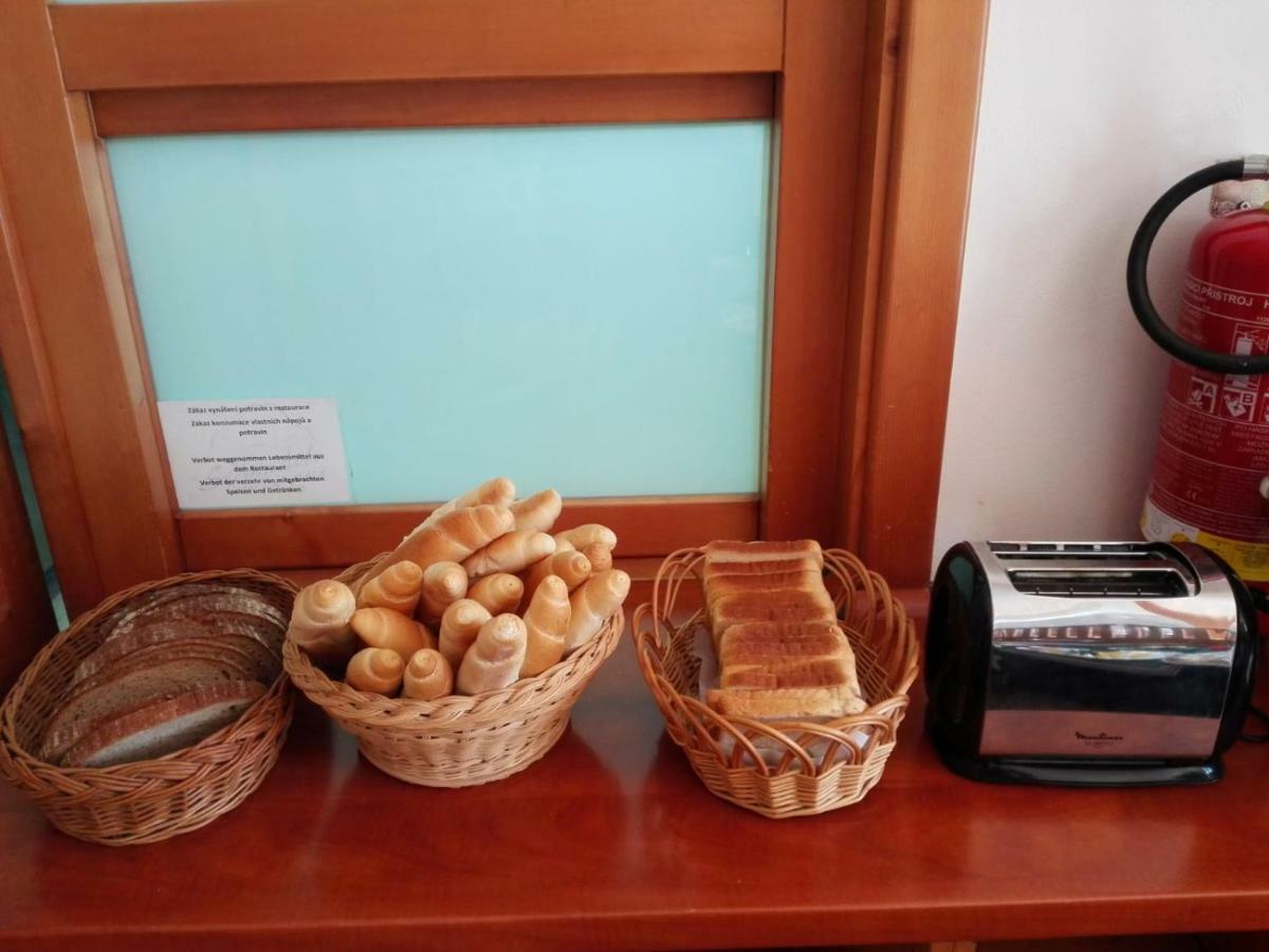 Horska Chata Sedmidoli Hotel Špindlerŭv Mlýn Buitenkant foto